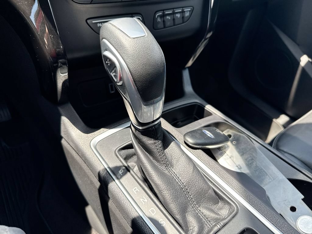 Used 2019 Ford Escape Titanium AWD/4WD image 18