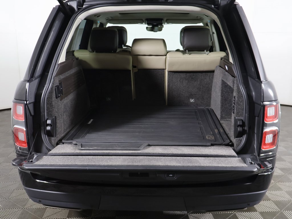 Used 2020 Land Rover Range Rover HSE image 19