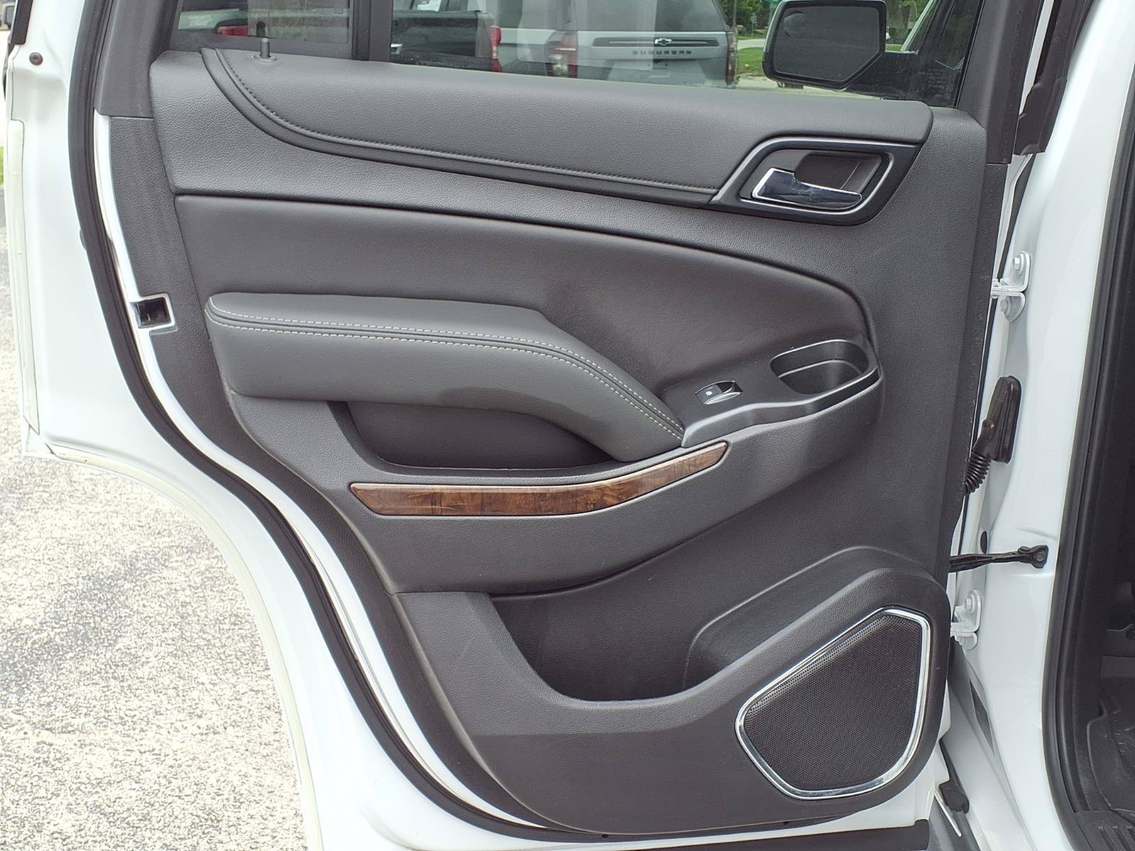 Used 2020 Chevrolet Tahoe LS RWD image 17