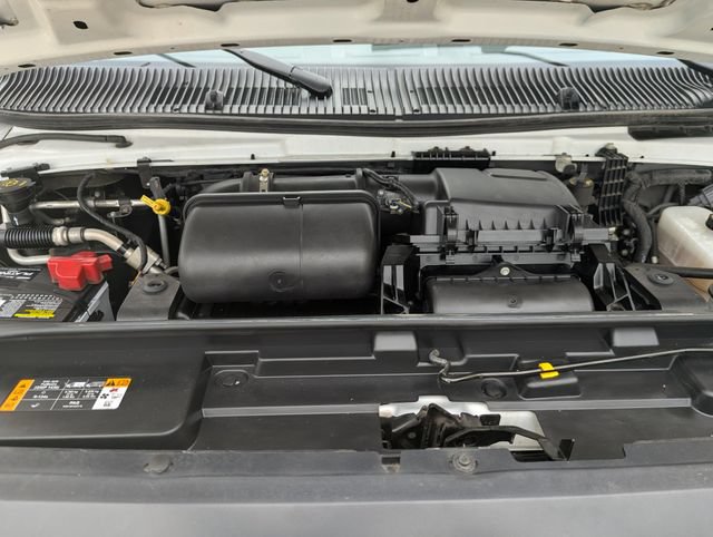Used 2024 Ford E-450 and Econoline 450 Super Duty RWD image 10