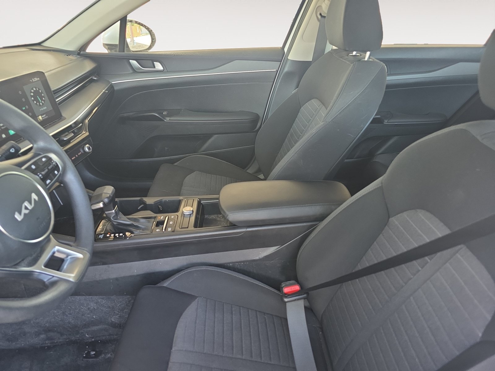 Certified 2025 Kia K5 LXS FWD image 21