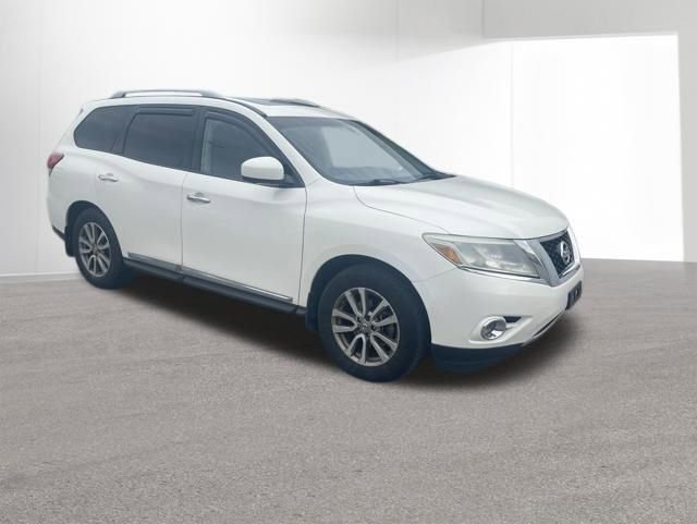 Used 2016 Nissan Pathfinder Platinum AWD/4WD image 3