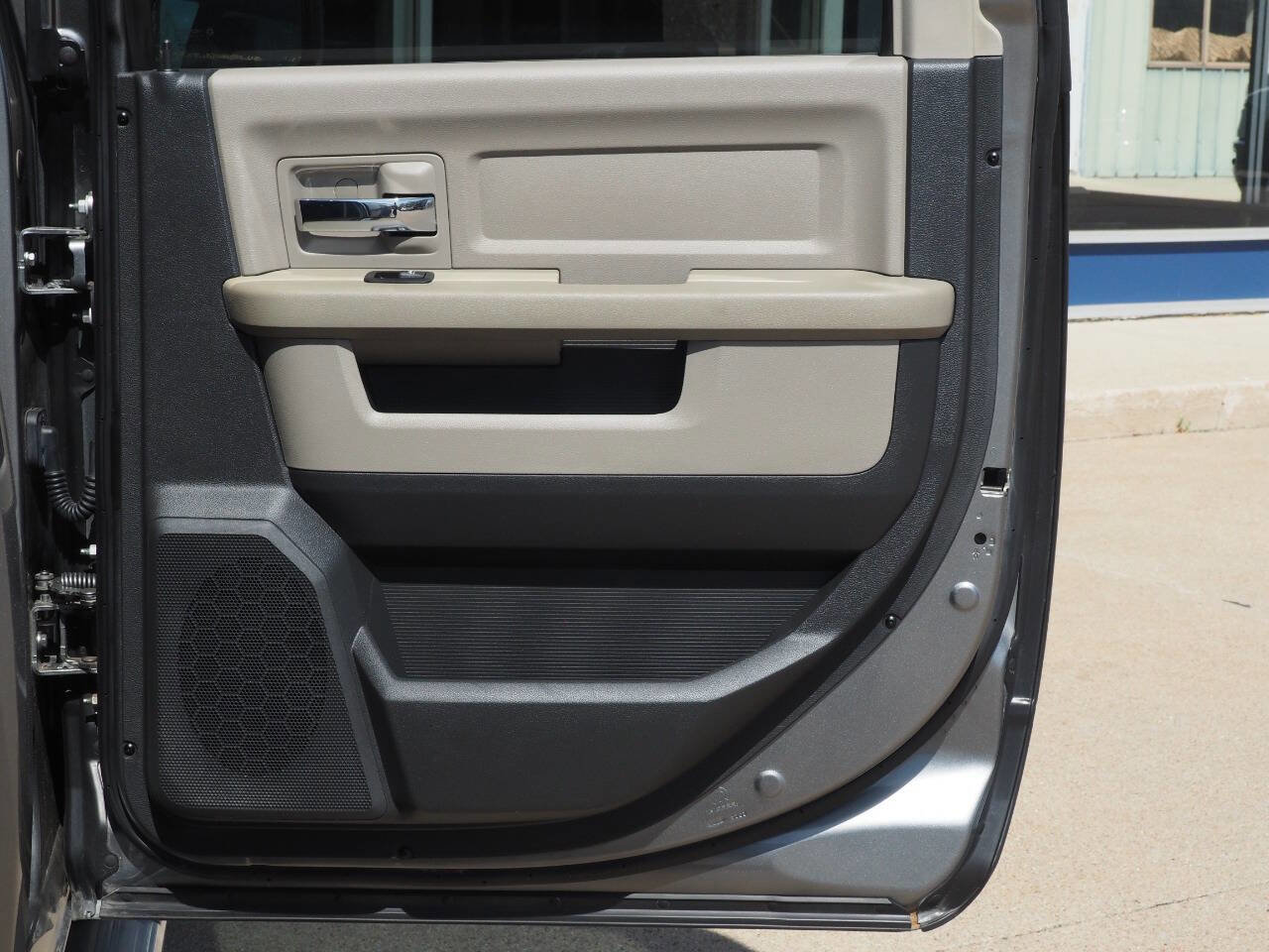 Used 2011 RAM 1500 Classic SLT w/ Luxury Group AWD/4WD image 14
