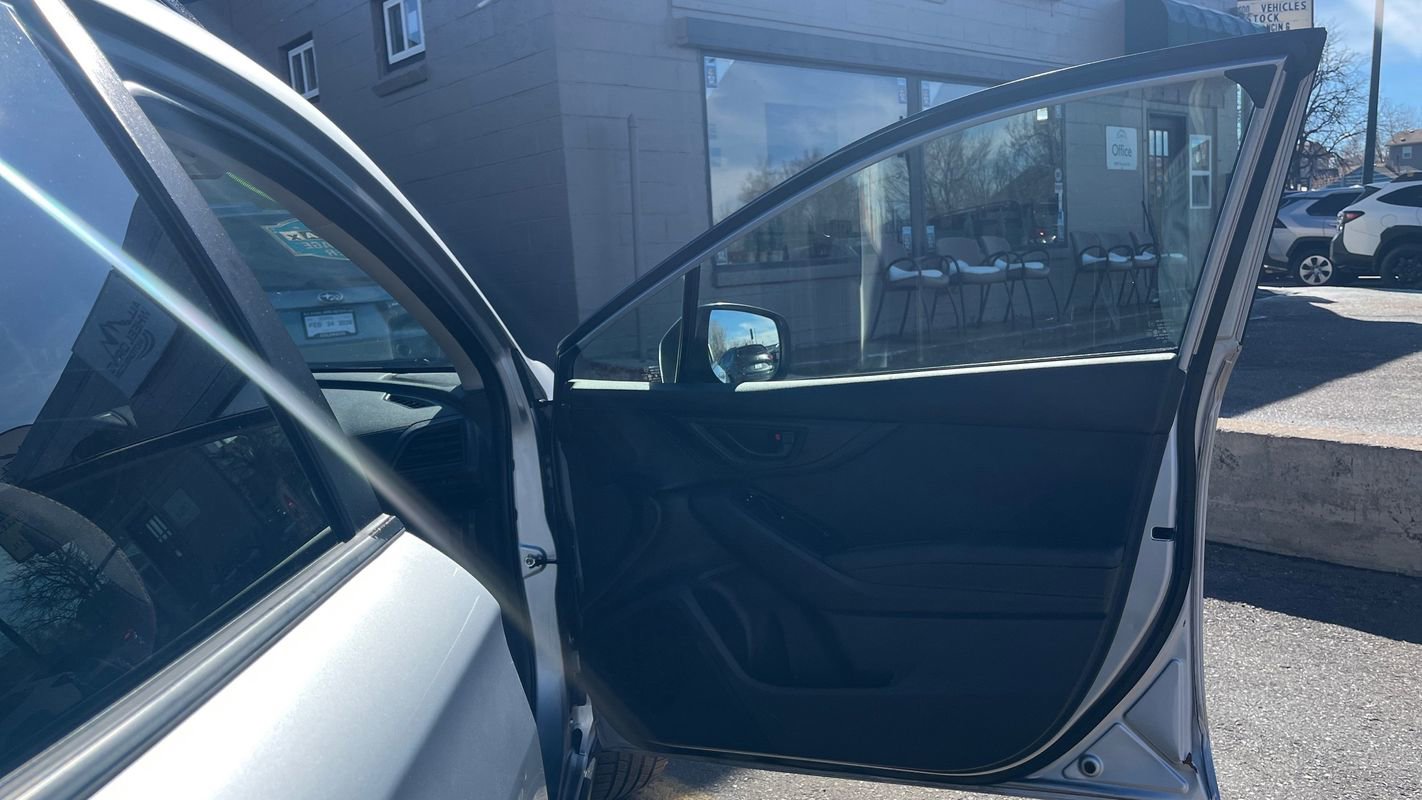 Used 2019 Subaru Crosstrek 2.0i Premium image 11