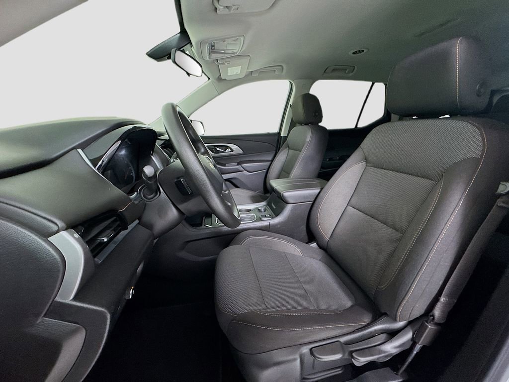 Used 2020 Chevrolet Traverse LS image 8