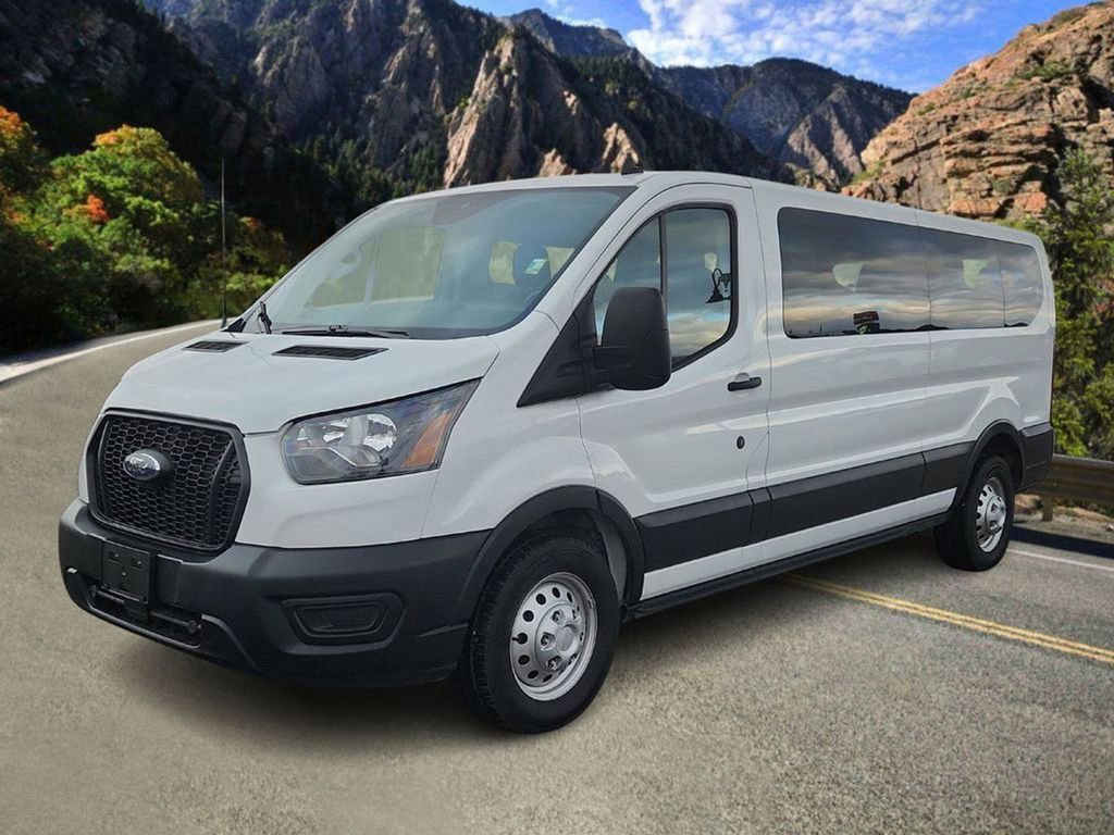 Used 2023 Ford Transit 350 XL image 5