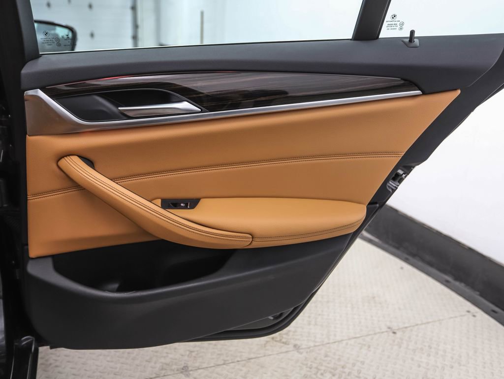 Used 2019 BMW 530i xDrive w/ Convenience Package image 24