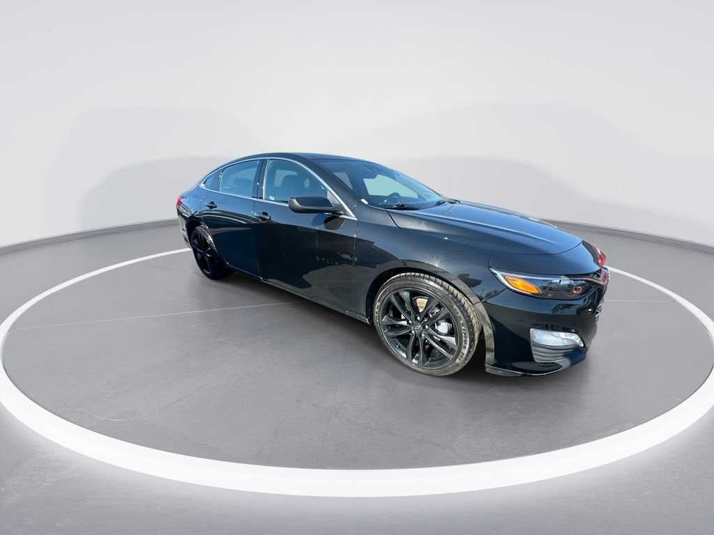 Used 2024 Chevrolet Malibu LT w/ Midnight Edition image 2