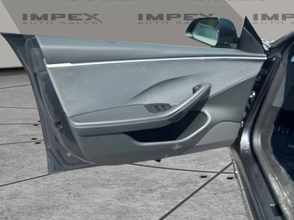 Used 2025 Tesla Model 3 Long Range RWD image 22
