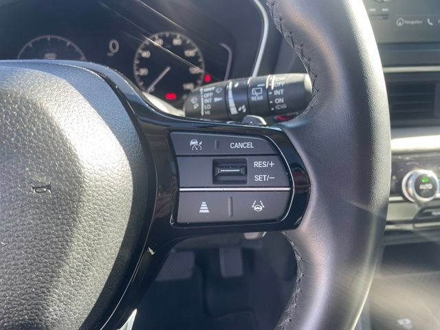 Used 2025 Honda Pilot Touring image 17