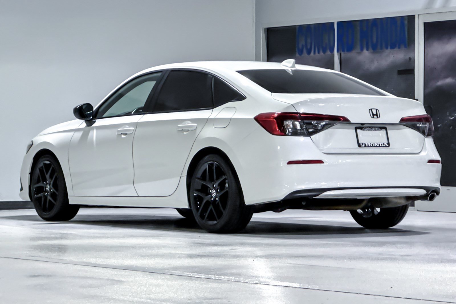 Used 2024 Honda Civic Sport image 3