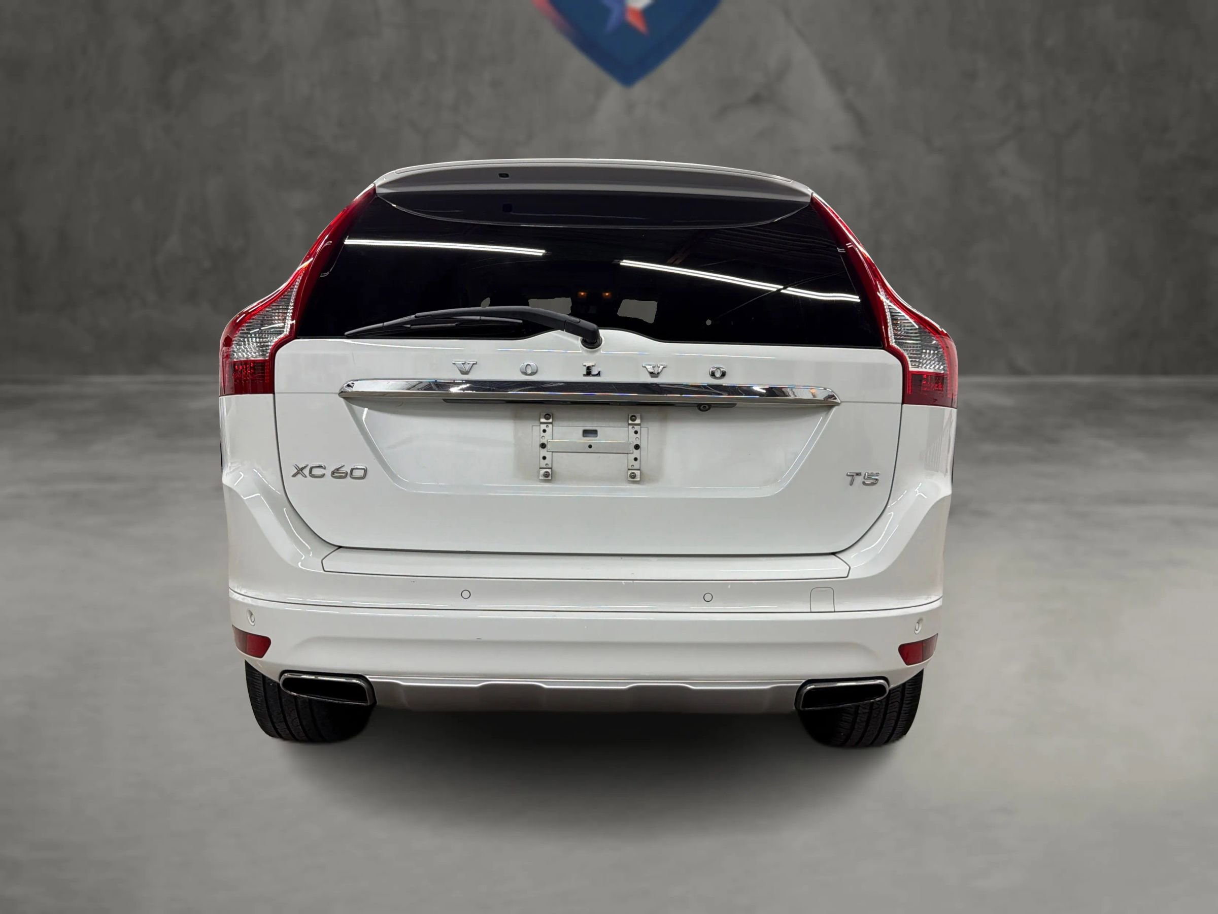 Used 2015 Volvo XC60 T5 Platinum FWD image 16