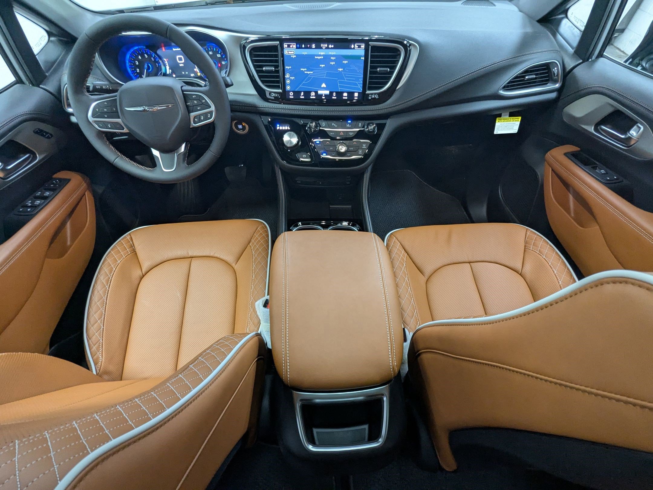New 2026 Chrysler Pacifica Pinnacle image 16