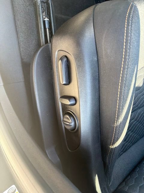 Used 2019 Chevrolet Equinox LT FWD image 9