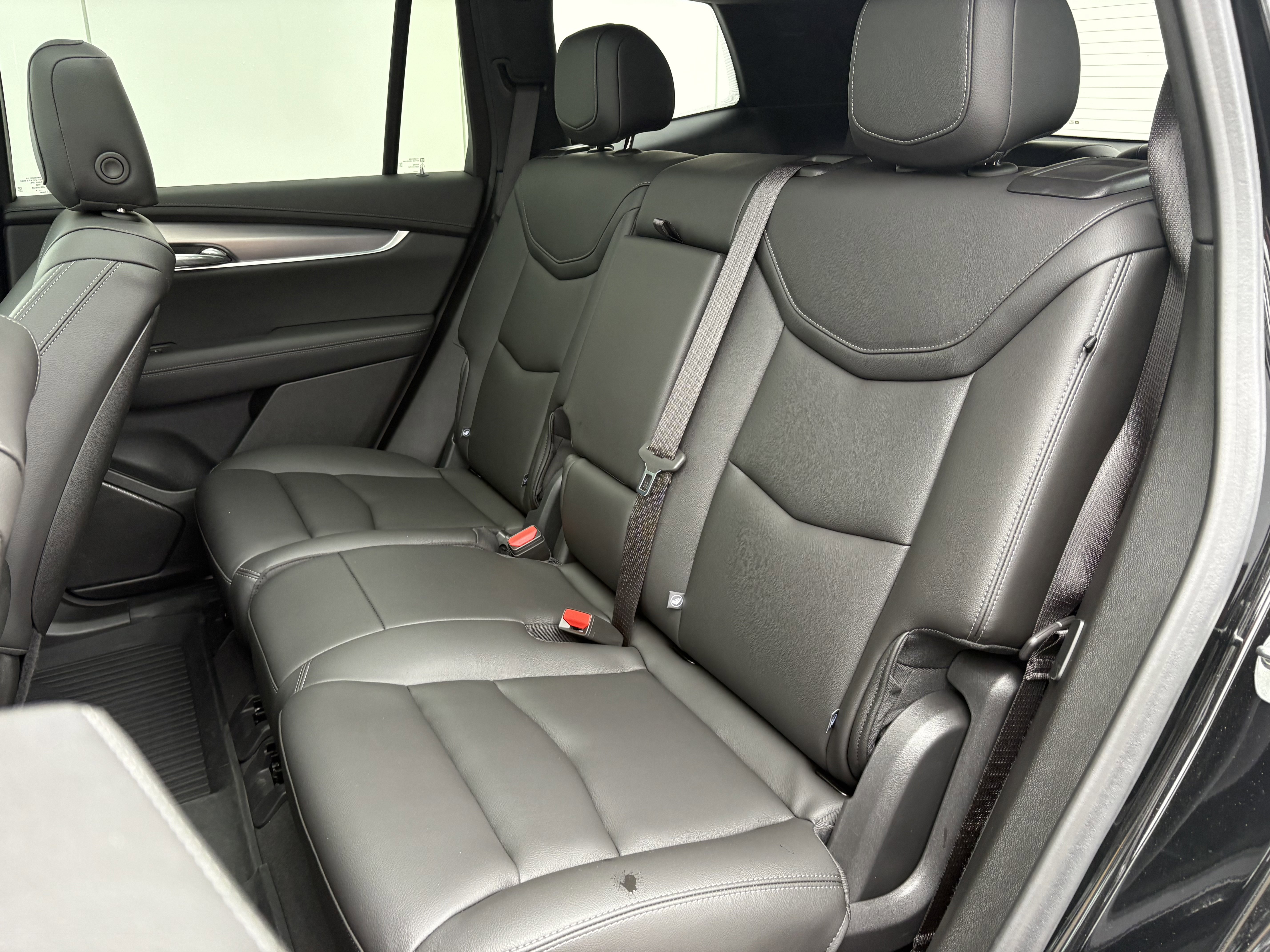 Used 2024 Cadillac XT6 Luxury w/ LPO, Floor Liner Package image 14