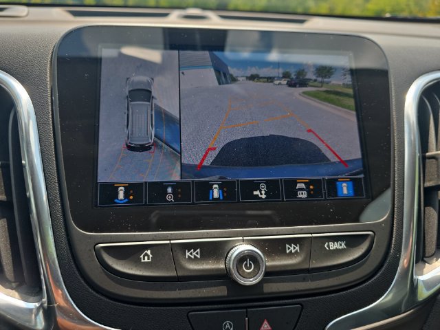 Used 2024 Chevrolet Equinox LT FWD image 23