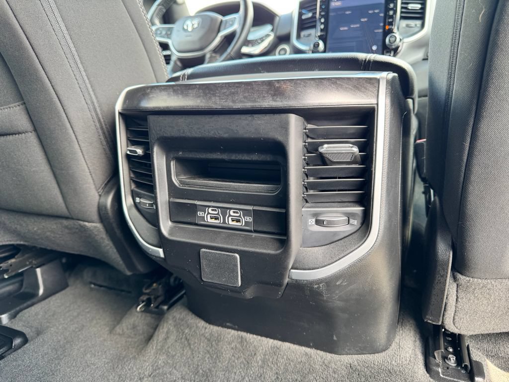 Used 2023 RAM 1500 Big Horn AWD/4WD image 16