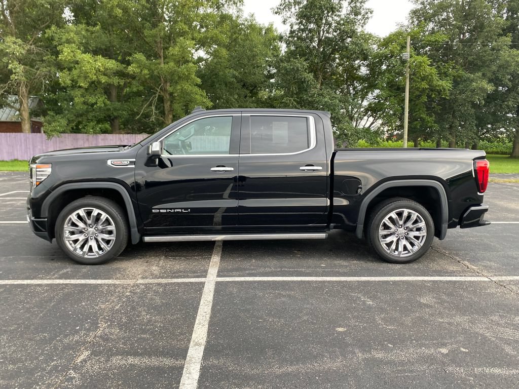 Used 2023 GMC Sierra 1500 Denali AWD/4WD image 4