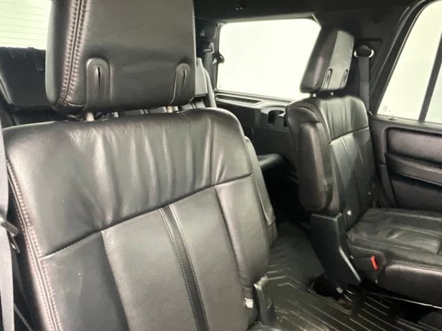 Used 2017 Lincoln Navigator Reserve AWD/4WD image 18