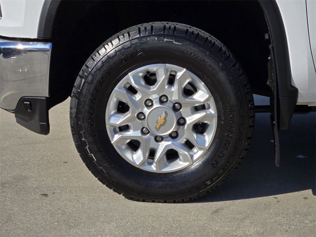 Used 2021 Chevrolet Silverado 3500 LT image 18