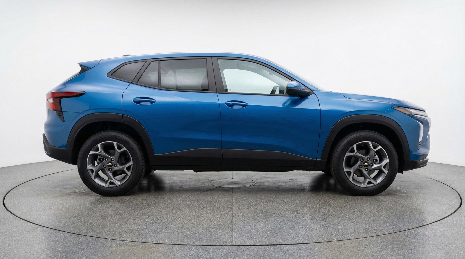 Used 2025 Chevrolet Trax LT w/ LT Convenience Package FWD image 11