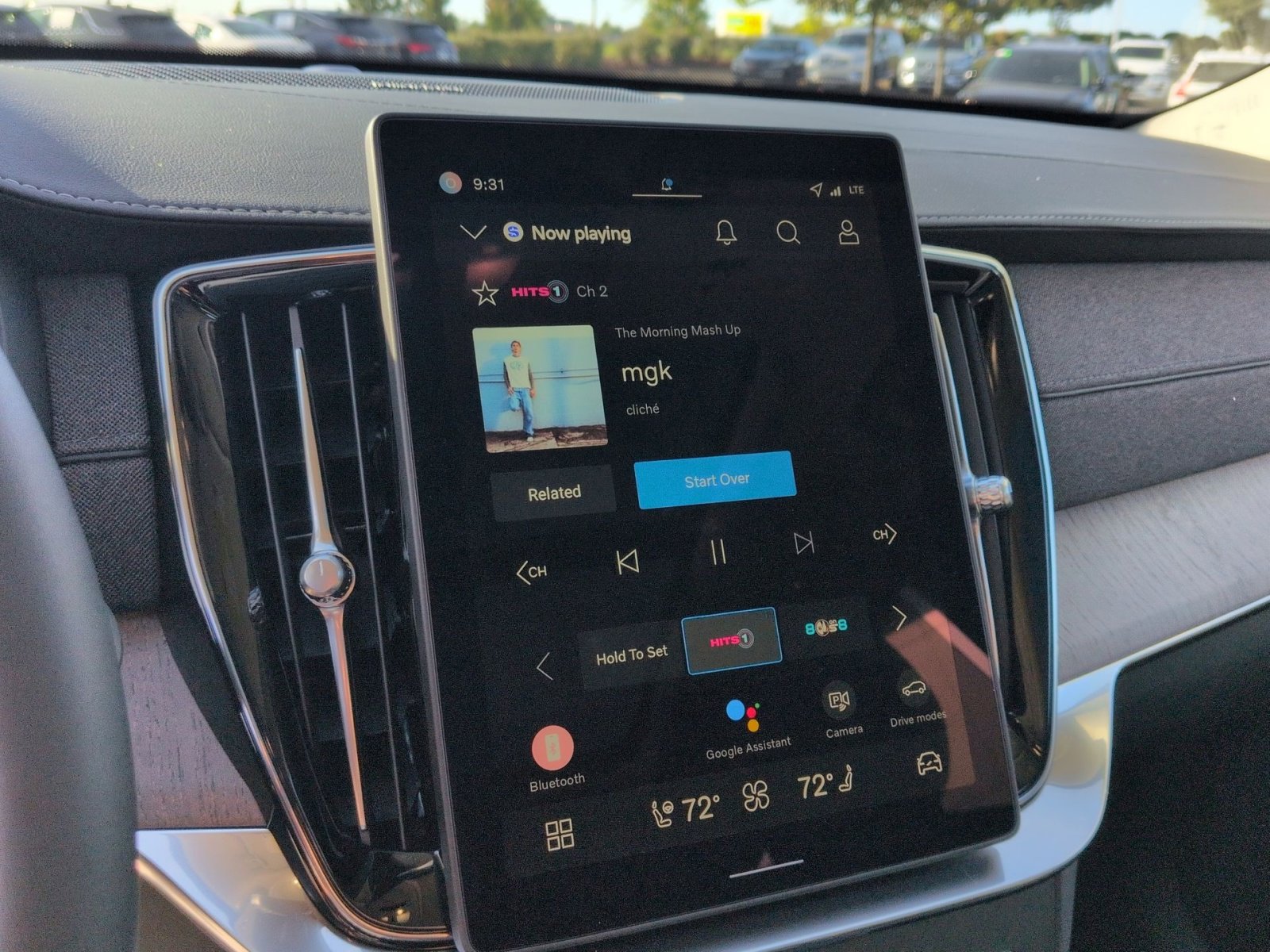 New 2026 Volvo XC90 B6 Ultra image 18