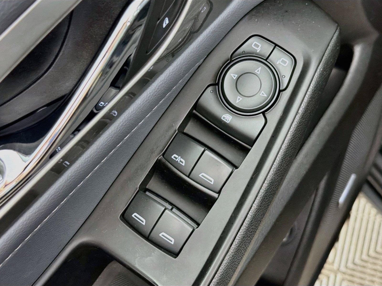 Used 2019 Chevrolet Traverse LT w/ LT Premium Package AWD/4WD image 23
