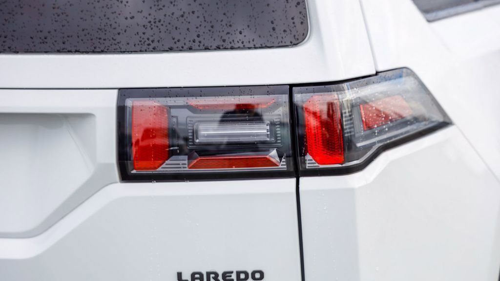 New 2026 Jeep Cherokee Laredo AWD/4WD image 10
