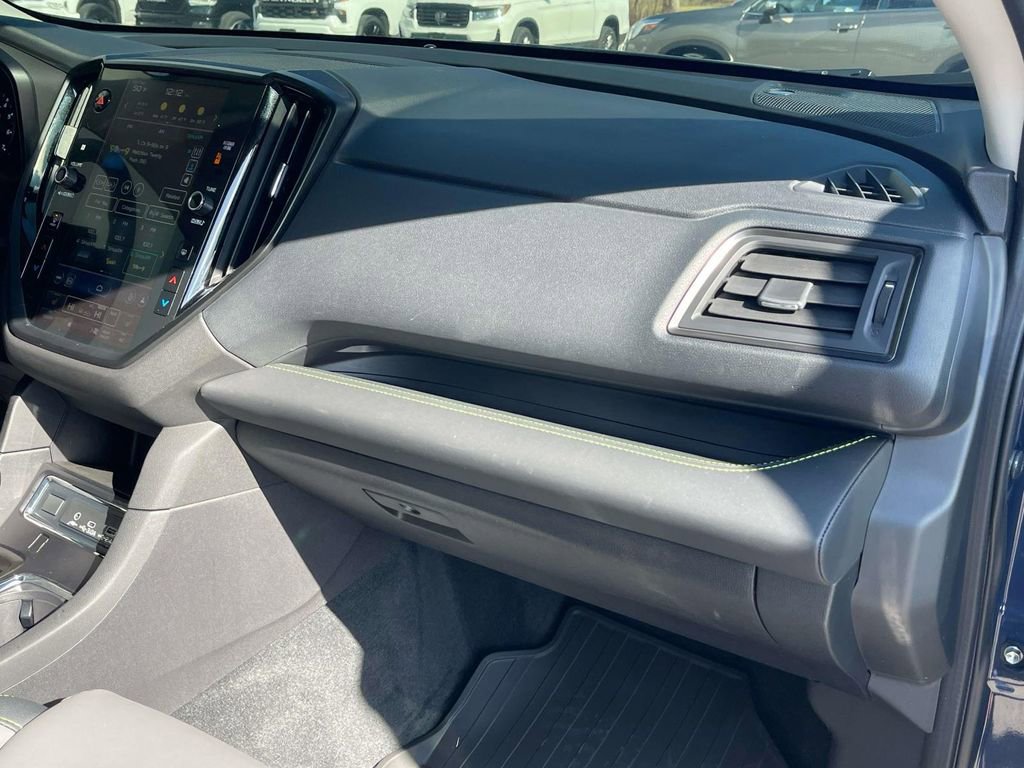 Used 2025 Subaru Ascent Onyx Edition w/ Onyx Package image 26
