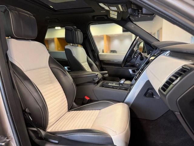 Used 2021 Land Rover Discovery HSE R-Dynamic AWD/4WD image 24