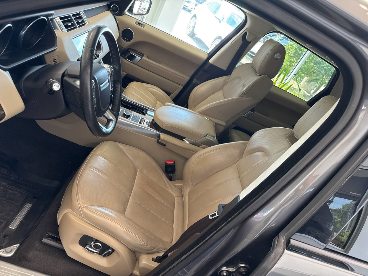 Used 2017 Land Rover Range Rover Sport HSE AWD/4WD image 24
