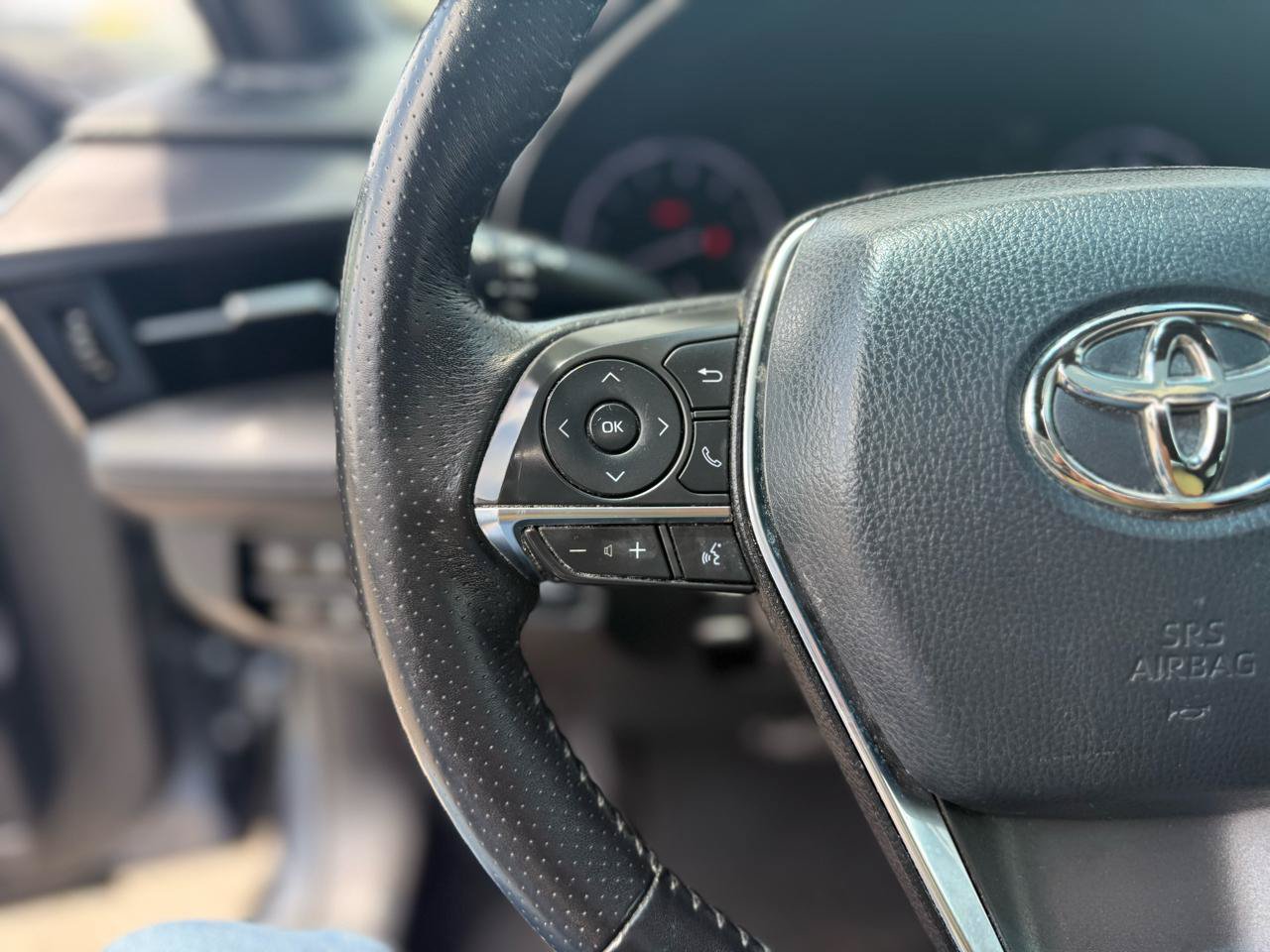 Used 2020 Toyota Avalon XSE FWD image 17