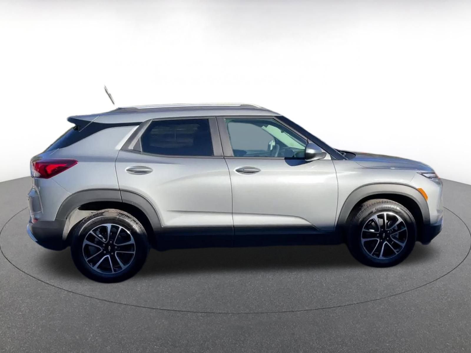 Used 2025 Chevrolet TrailBlazer LT image 16