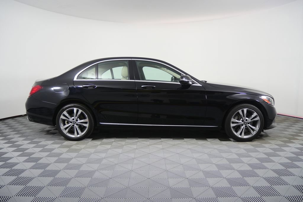 Used 2019 Mercedes-Benz C 300 4MATIC Sedan image 2