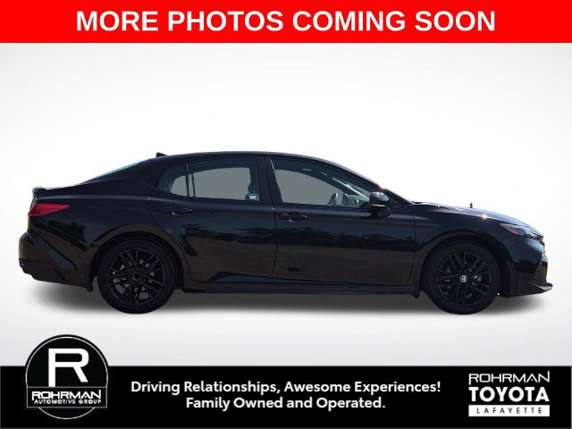 Used 2026 Toyota Camry SE FWD image 4