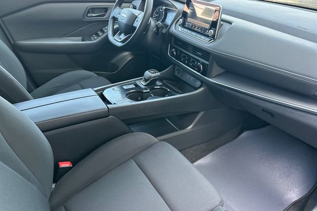 New 2026 Nissan Rogue S image 16