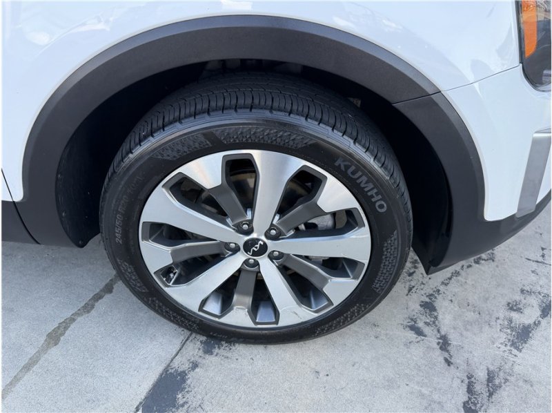 Used 2022 Kia Telluride EX w/ EX Premium Package FWD image 8