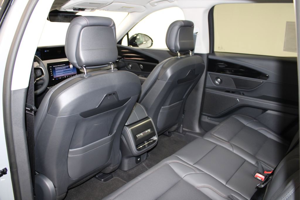 New 2026 Lincoln Nautilus Premier w/ Equipment Group 102A image 26