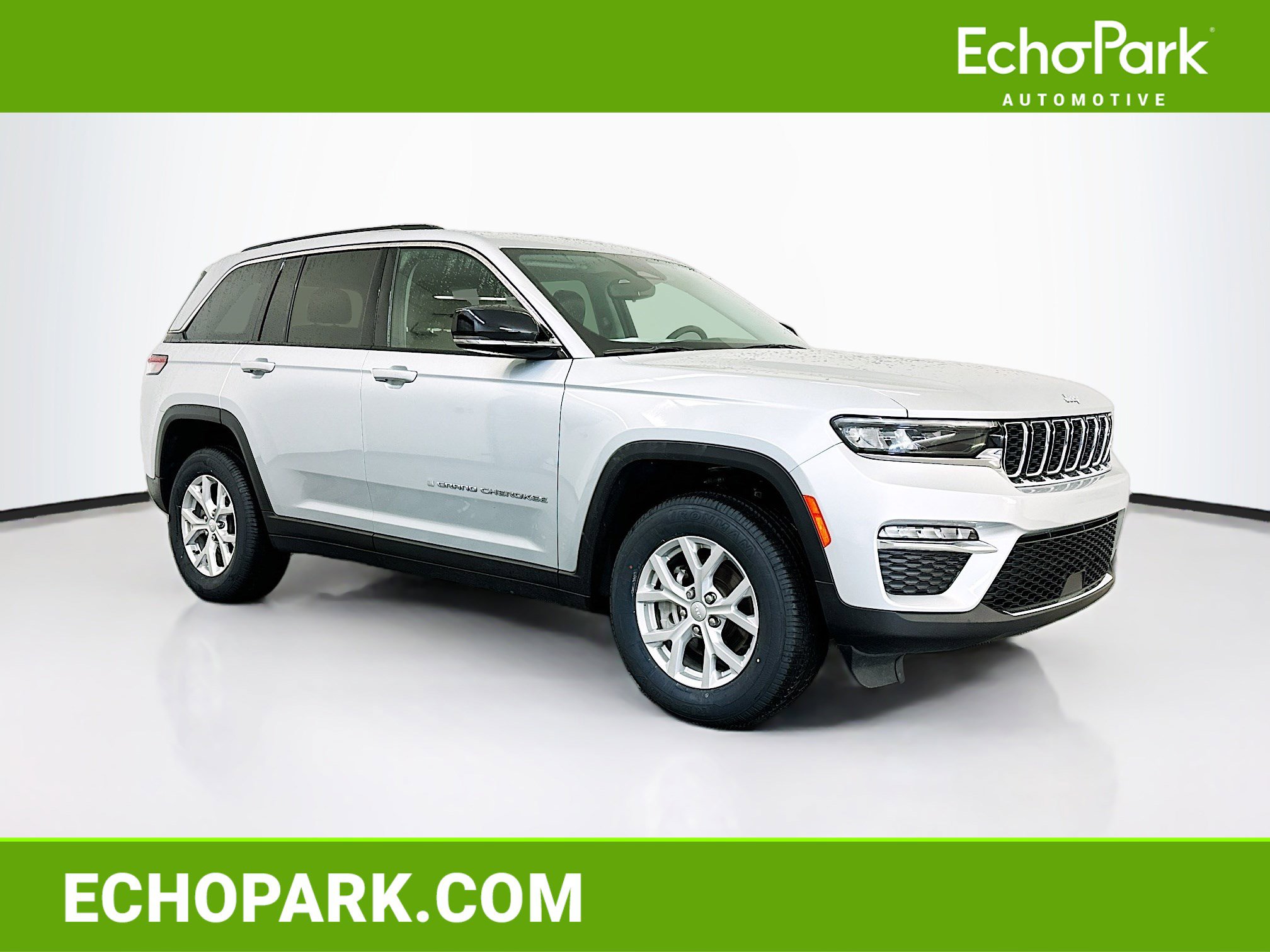 Used 2023 Jeep Grand Cherokee Limited image 1