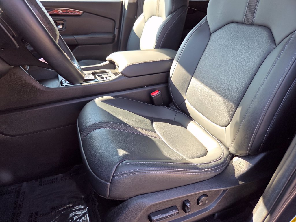 Certified 2025 Honda Pilot EX-L image 32