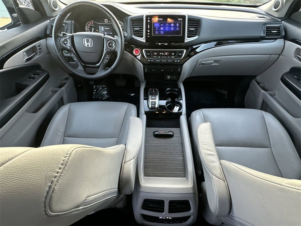 Used 2018 Honda Pilot Touring image 29