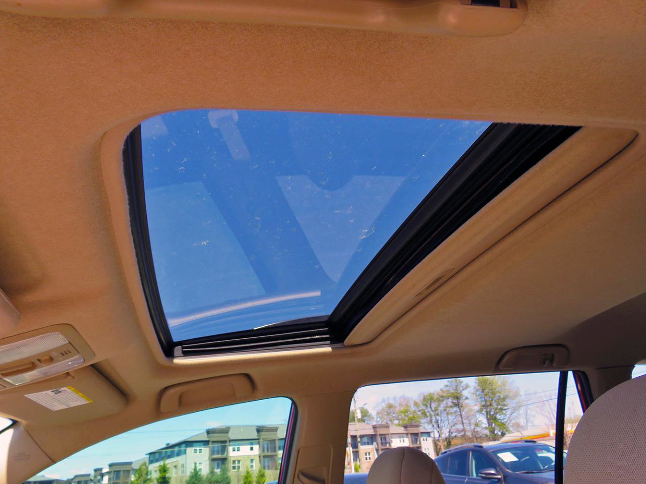 Used 2011 Toyota RAV4 4WD 4dr 4-cyl 4-Spd AT (Natl) w/ Upgrade Value Pkg image 27