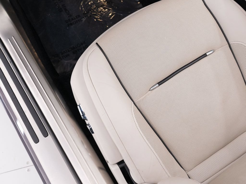 Certified 2018 Rolls-Royce Dawn RWD image 20
