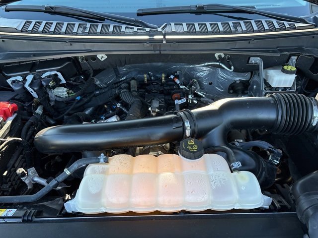 Used 2024 Ford Expedition XLT image 33