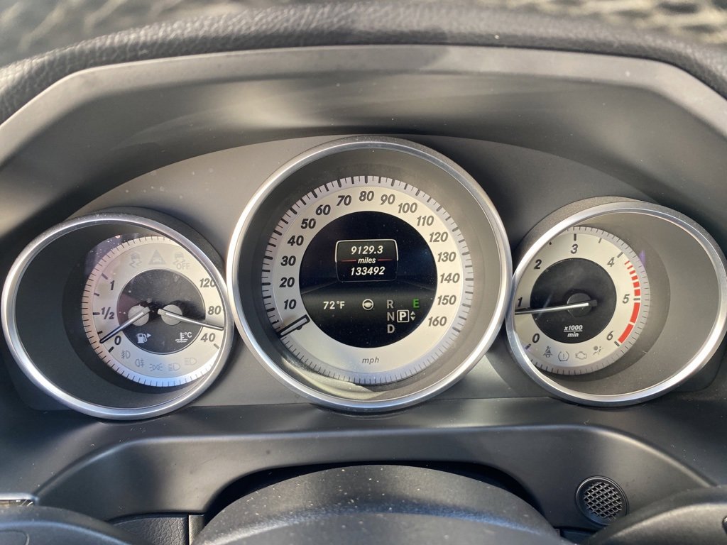 Used 2014 Mercedes-Benz E 250 BlueTEC Sedan image 27