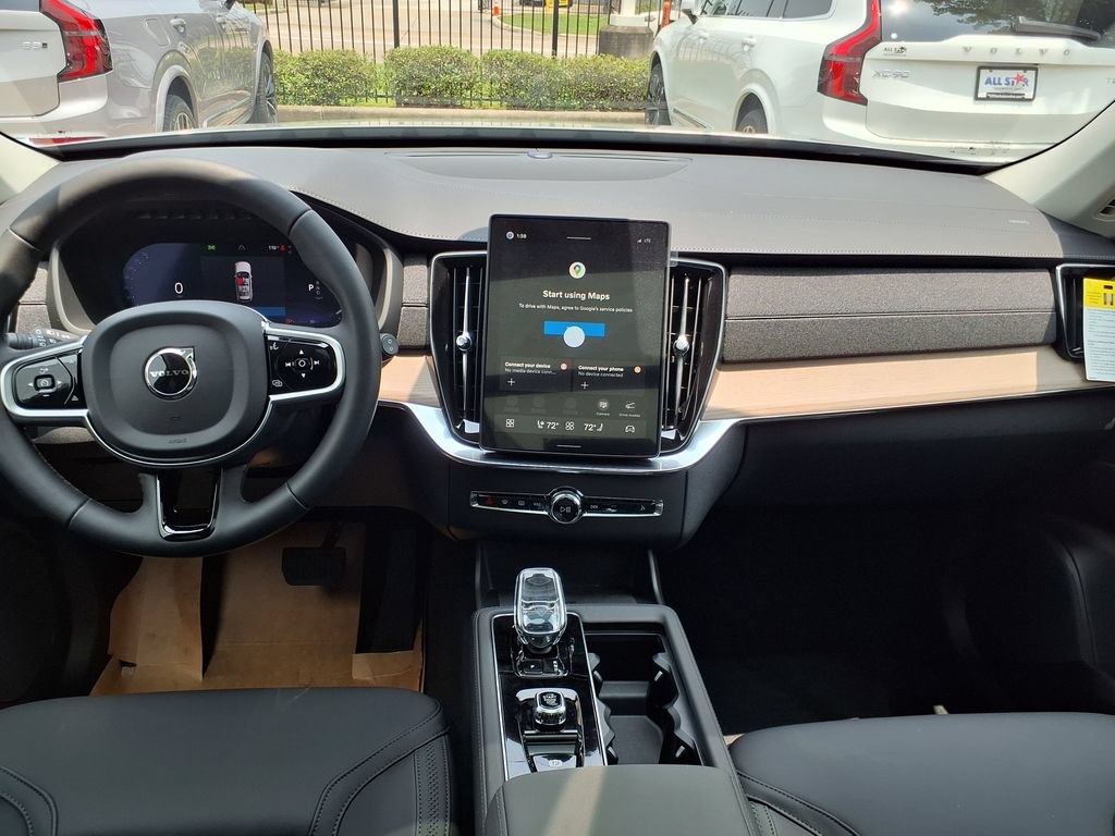 New 2026 Volvo XC90 B5 Plus w/ Protection Package Premier AWD/4WD image 17