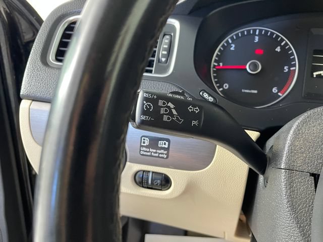 Used 2013 Volkswagen Jetta TDI FWD image 11