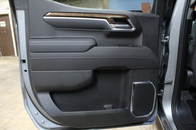 New 2026 GMC Sierra 1500 Elevation image 13