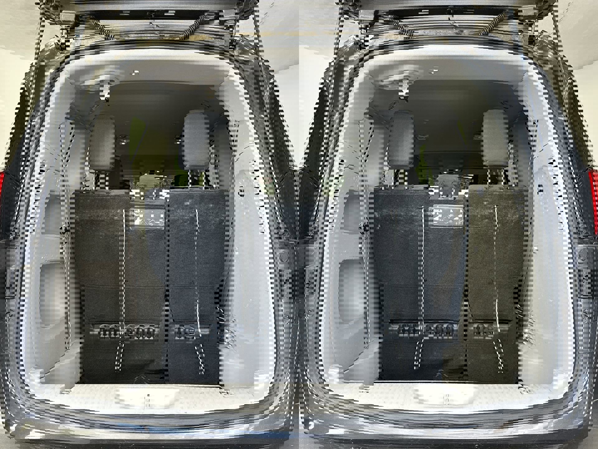 Used 2018 Chrysler Pacifica LX w/ Tire & Wheel Group image 29