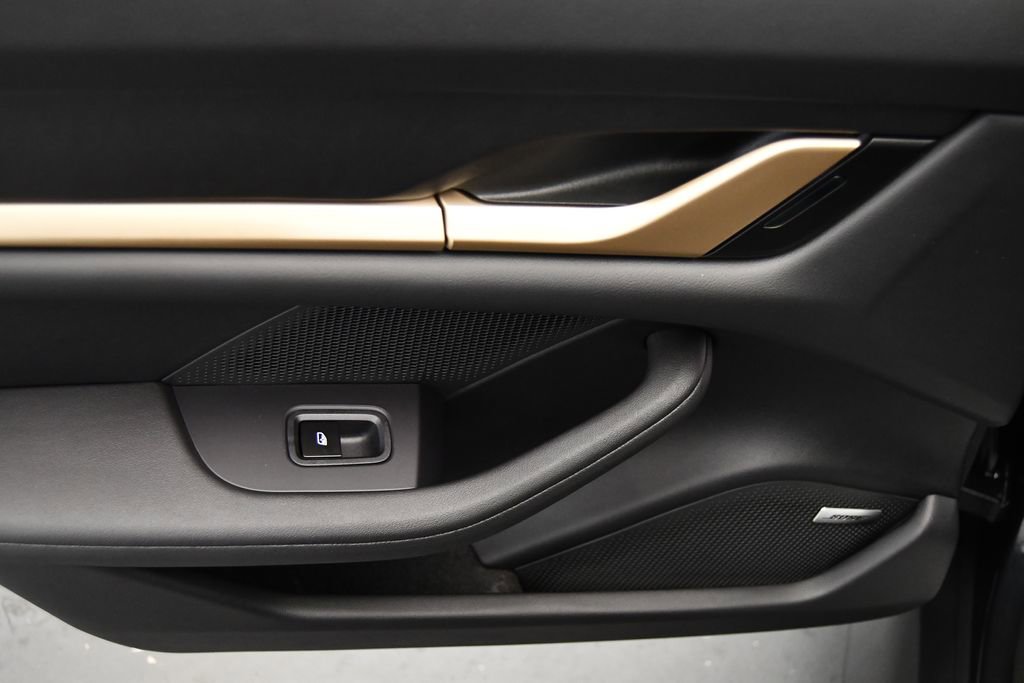 Certified 2025 Porsche Taycan 4S image 46